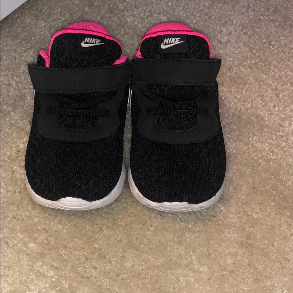 Toddler Girls Nike Sneakers